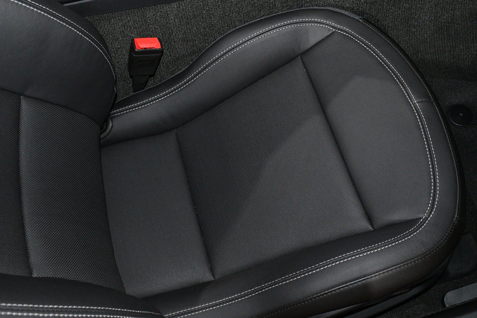 Used 2016 Chevrolet Corvette Stingray Coupe RWD image 12