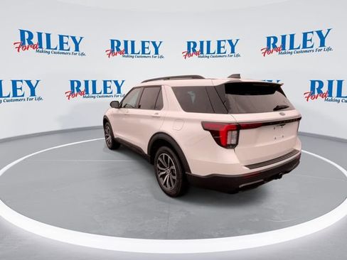 New 2026 Ford Explorer ST-Line AWD/4WD image 6