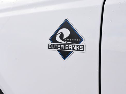 Used 2024 Ford Bronco Outer Banks w/ Sasquatch Package image 12