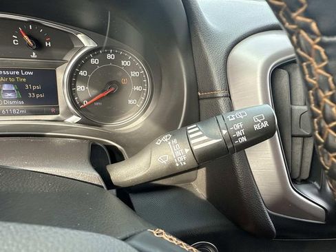 Used 2023 GMC Terrain AT4 image 34