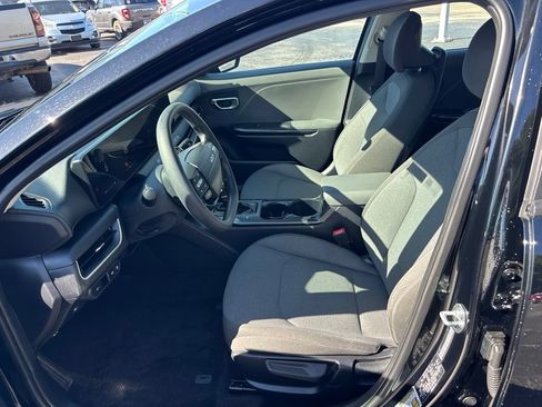 Used 2025 Kia K4 FWD image 17