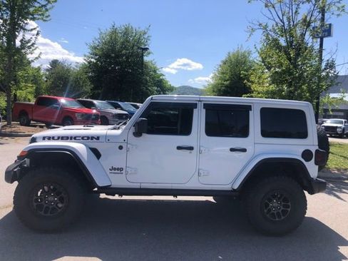 Used 2021 Jeep Wrangler Unlimited Rubicon w/ Xtreme Recon 35" Tire Package image 3