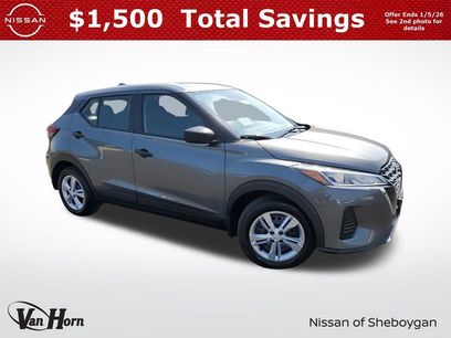 New 2025 Nissan Kicks Play S