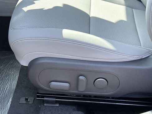 New 2026 Hyundai Kona SEL Premium AWD/4WD image 14