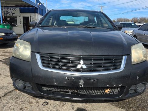 Used 2009 Mitsubishi Galant ES image 4