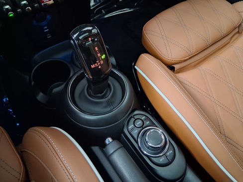 Used 2024 MINI Cooper S FWD image 15