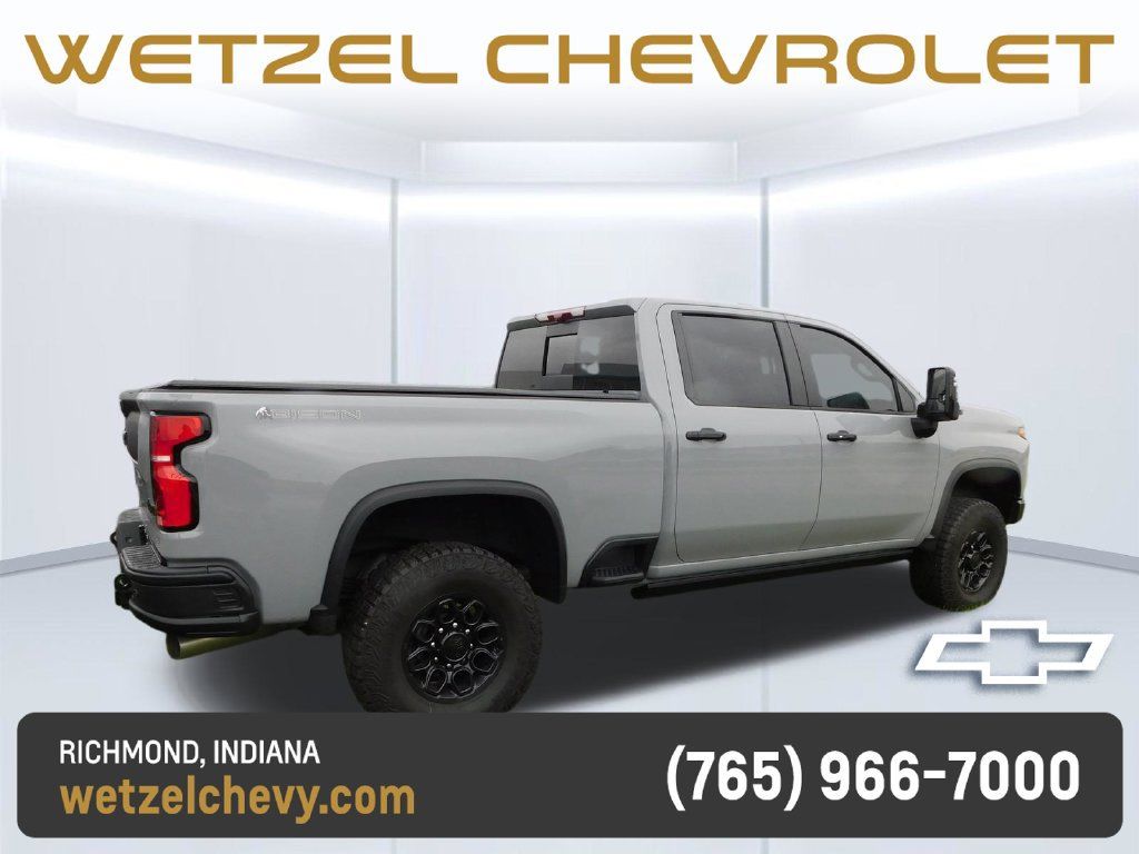 Used 2025 Chevrolet Silverado 2500 ZR2 w/ ZR2 Bison Edition AWD/4WD image 3