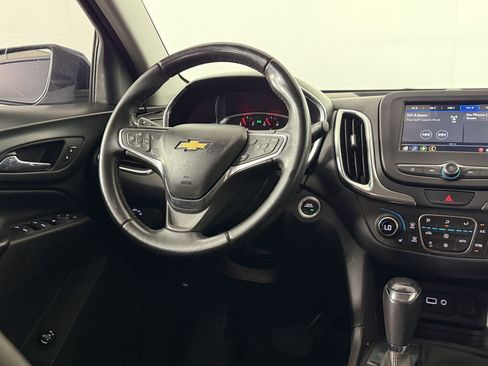 Used 2019 Chevrolet Equinox LT FWD image 15