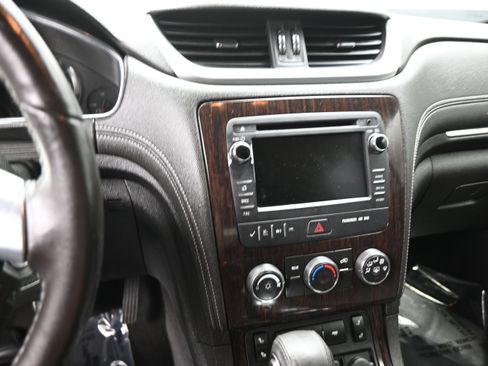 Used 2015 Chevrolet Traverse LT w/ Style and Technology Package AWD/4WD image 15