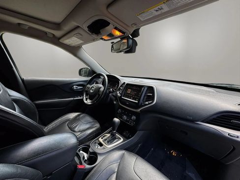 Used 2015 Jeep Cherokee Latitude w/ Comfort/Convenience Group FWD image 12