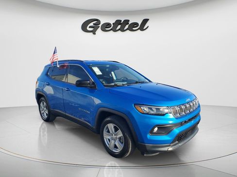 Used 2022 Jeep Compass Latitude w/ Convenience Group FWD image 3