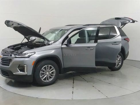 Used 2023 Chevrolet Traverse LT FWD image 10