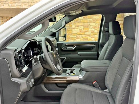 New 2026 Chevrolet Silverado 2500 LT image 15