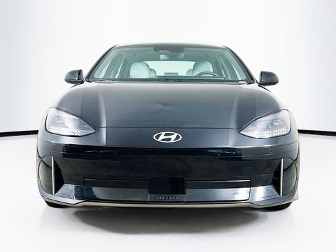 Used 2024 Hyundai Ioniq 6 SEL RWD image 2