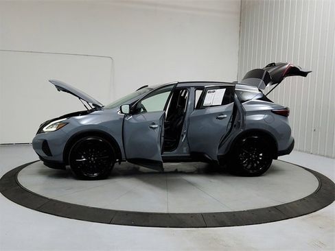 Used 2024 Nissan Murano SV w/ SV Midnight Edition Package image 12