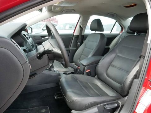 Used 2012 Volkswagen Jetta SE FWD image 15