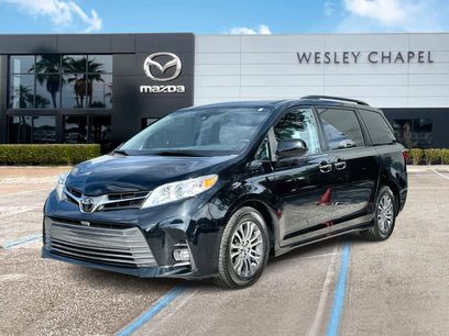 Used 2018 Toyota Sienna XLE Premium