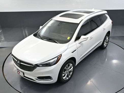 Used 2020 Buick Enclave Avenir w/ Avenir Technology Package image 74