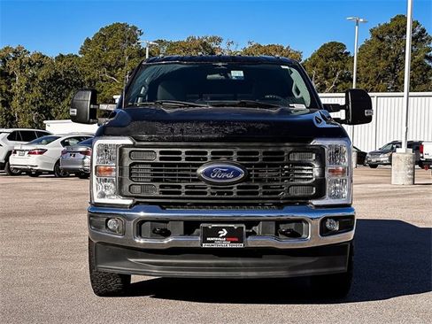 Used 2023 Ford F250 XL w/ FX4 Off-Road Package image 3