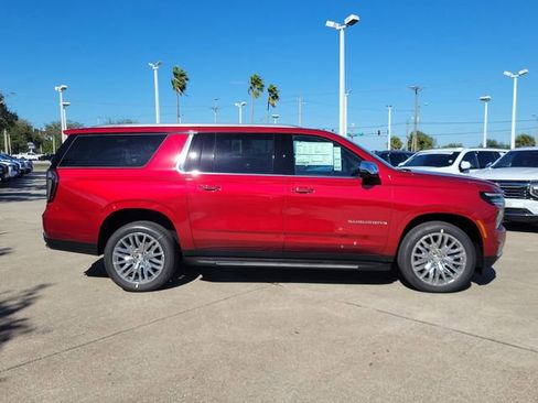 New 2026 Chevrolet Suburban Premier w/ Sun And Tow Package RWD image 6