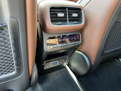 New 2026 Mercedes-Benz GLE 450 4MATIC image 24