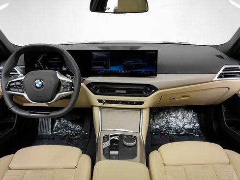 Used 2025 BMW 330i Sedan w/ Convenience Package RWD image 19