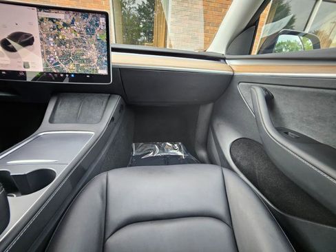 Used 2023 Tesla Model Y Long Range AWD/4WD image 56