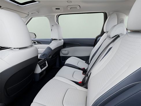 New 2026 Kia Carnival SX Prestige FWD image 18