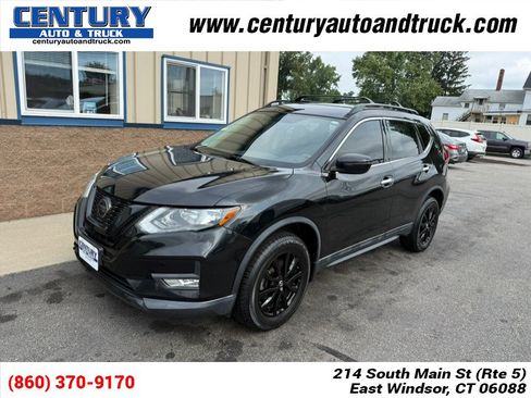 Used 2018 Nissan Rogue SV AWD/4WD image 1
