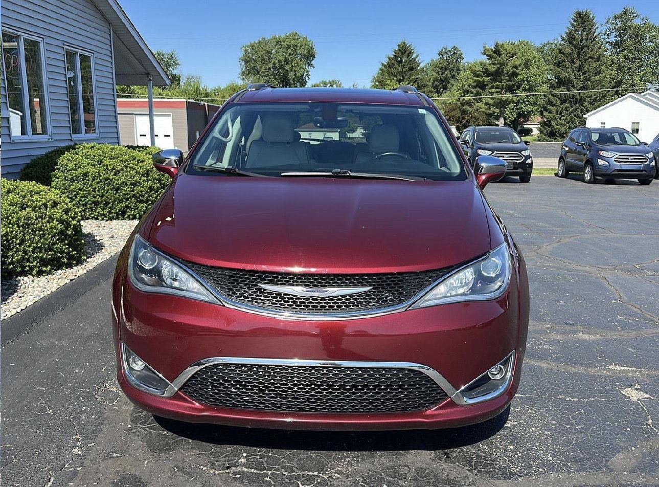 Used 2019 Chrysler Pacifica Limited FWD image 2