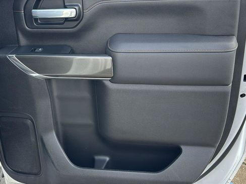 Used 2023 GMC Sierra 2500 AT4 w/ AT4 Preferred Package image 20