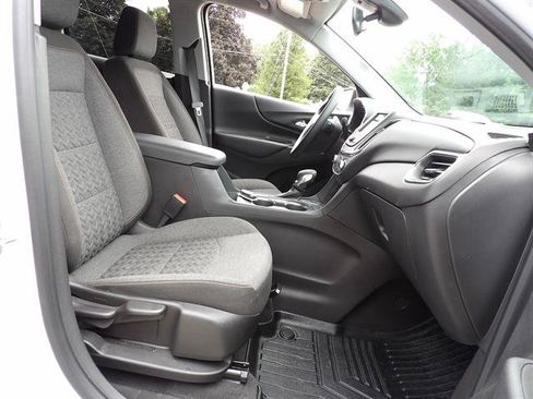 Used 2024 Chevrolet Equinox LT AWD/4WD image 41