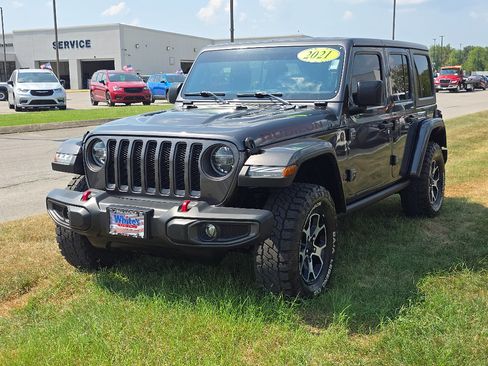 Used 2021 Jeep Wrangler Unlimited Rubicon w/ LED Lighting Group AWD/4WD image 9