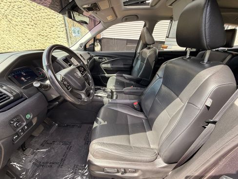 Used 2020 Honda Pilot Elite image 14