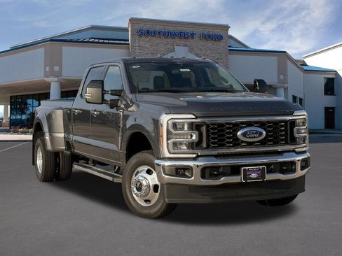 New 2026 Ford F350 Lariat w/ FX4 Off-Road Package AWD/4WD image 1