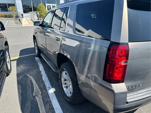 Used 2017 Chevrolet Tahoe LT AWD/4WD image 4
