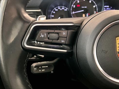 Used 2022 Porsche Macan AWD/4WD image 21