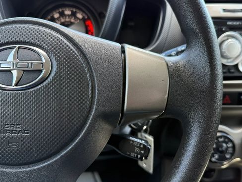Used 2011 Scion xD FWD image 14