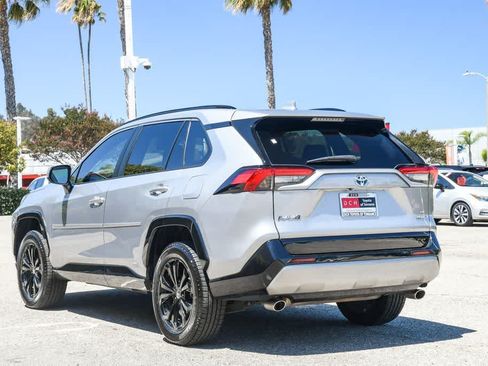 Used 2022 Toyota RAV4 SE AWD/4WD image 7