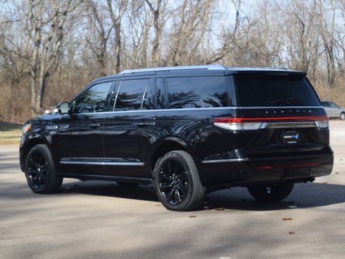 Used 2023 Lincoln Navigator L Reserve image 23