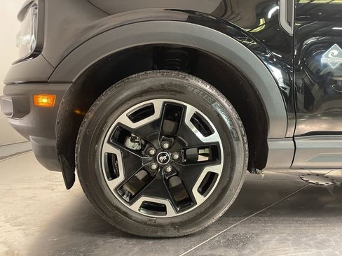 Used 2023 Ford Bronco Sport Outer Banks w/ Tech Package image 9