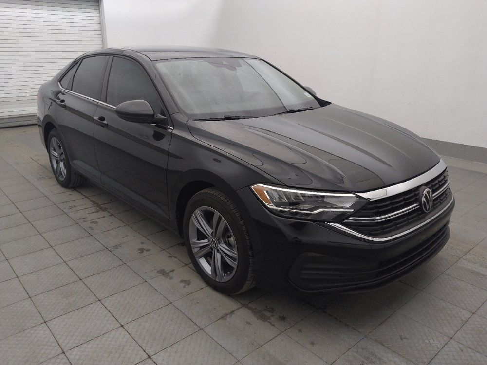 Used 2024 Volkswagen Jetta SE w/ Panoramic Sunroof Package FWD image 11