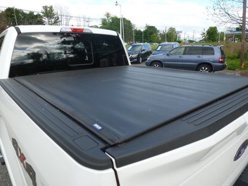 Used 2017 Ford F150 Lariat AWD/4WD image 16