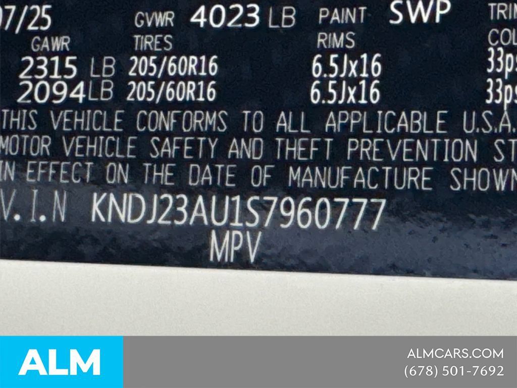 Used 2025 Kia Soul LX w/ LX Technology Package FWD image 34