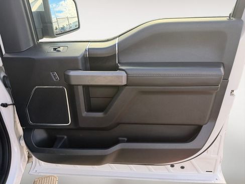Used 2019 Ford F150 Platinum w/ Equipment Group 701A Luxury AWD/4WD image 25