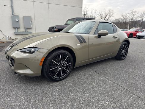 Used 2024 MAZDA MX-5 Miata RF Grand Touring image 6
