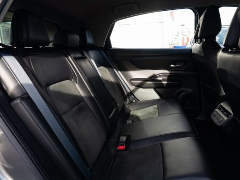 Used 2024 Nissan Ariya AWD image 22