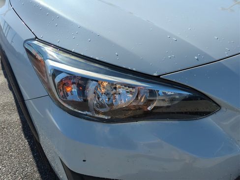 Used 2019 Subaru Crosstrek 2.0i w/ Eyesight System image 17