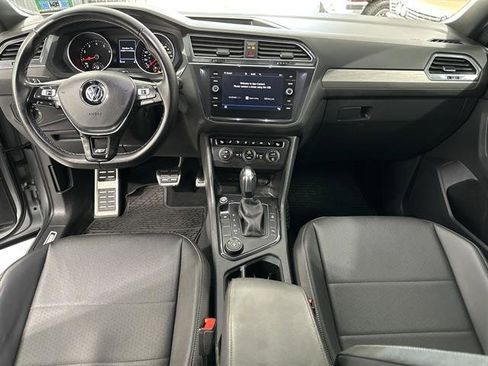 Used 2020 Volkswagen Tiguan SE R-Line image 18