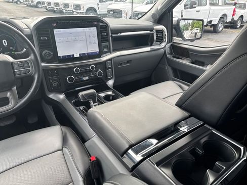 Used 2022 Ford F150 Lariat AWD/4WD image 30